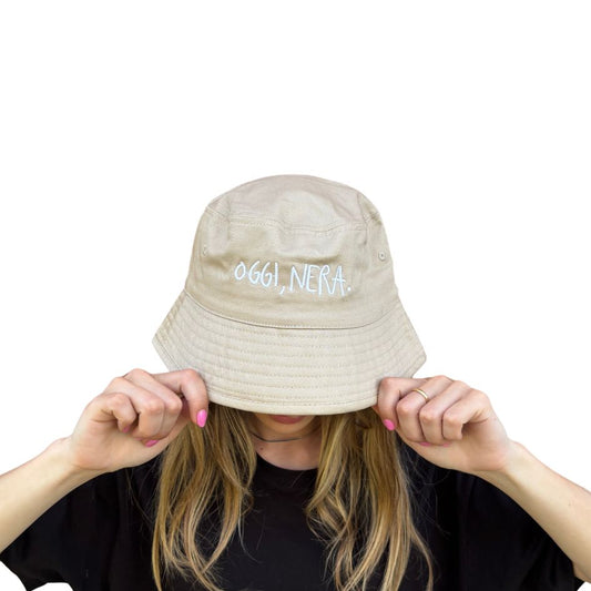 Oggi, Nera. - Cappello Pescatore Ricamato