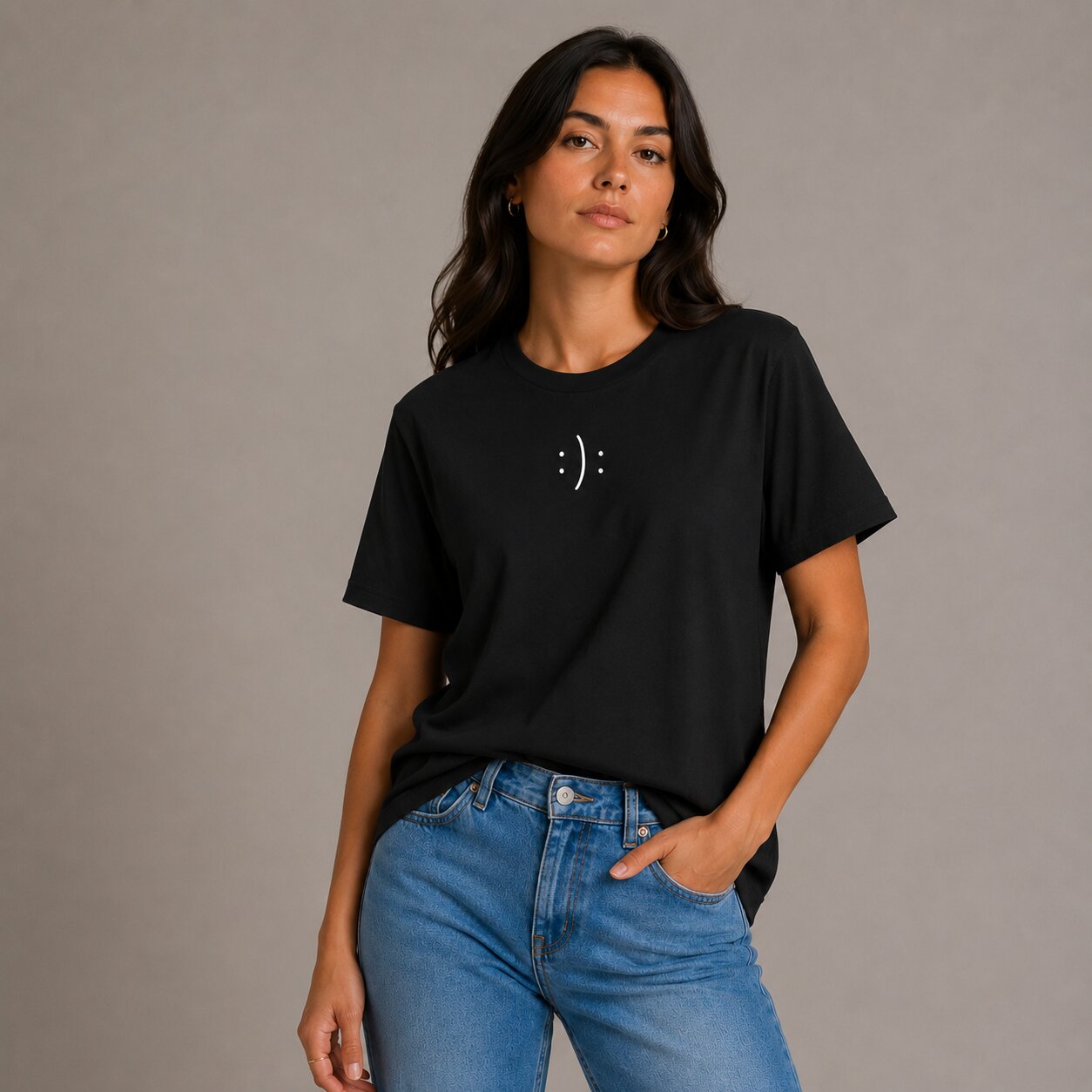 :): - T-Shirt
