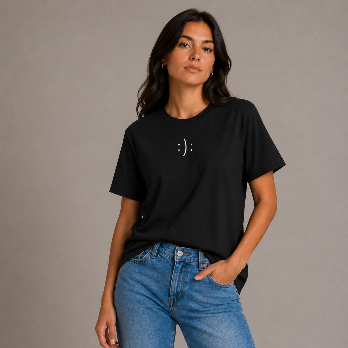 :): - T-Shirt